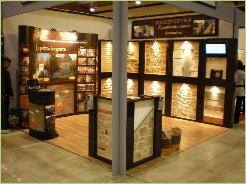 Première exposition