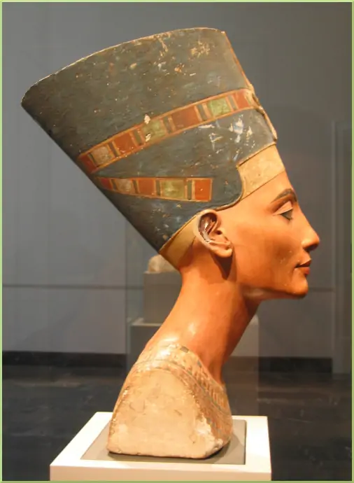 Profil Nefertiti